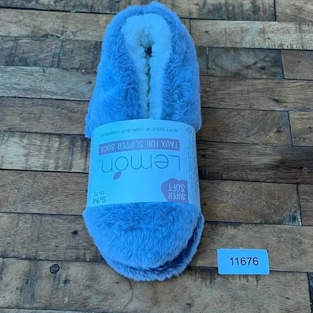 Lemon Faux Fur Slipper Socks Ladies' Size 5-7 Super Soft Gray